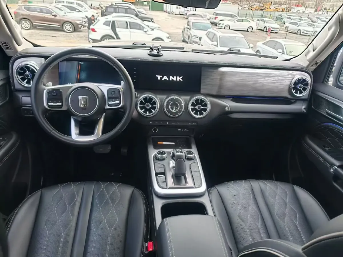 2021 Tank 300 2.0T 227HP L4 8AT,autocango,china used car exporter,china ev exporter,chinese used car exporter,chinese used ev exporter