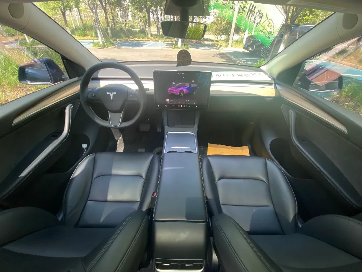2022 Tesla Model Y BEV 60KWH,autocango,china used car exporter,china ev exporter,chinese used car exporter,chinese used ev exporter