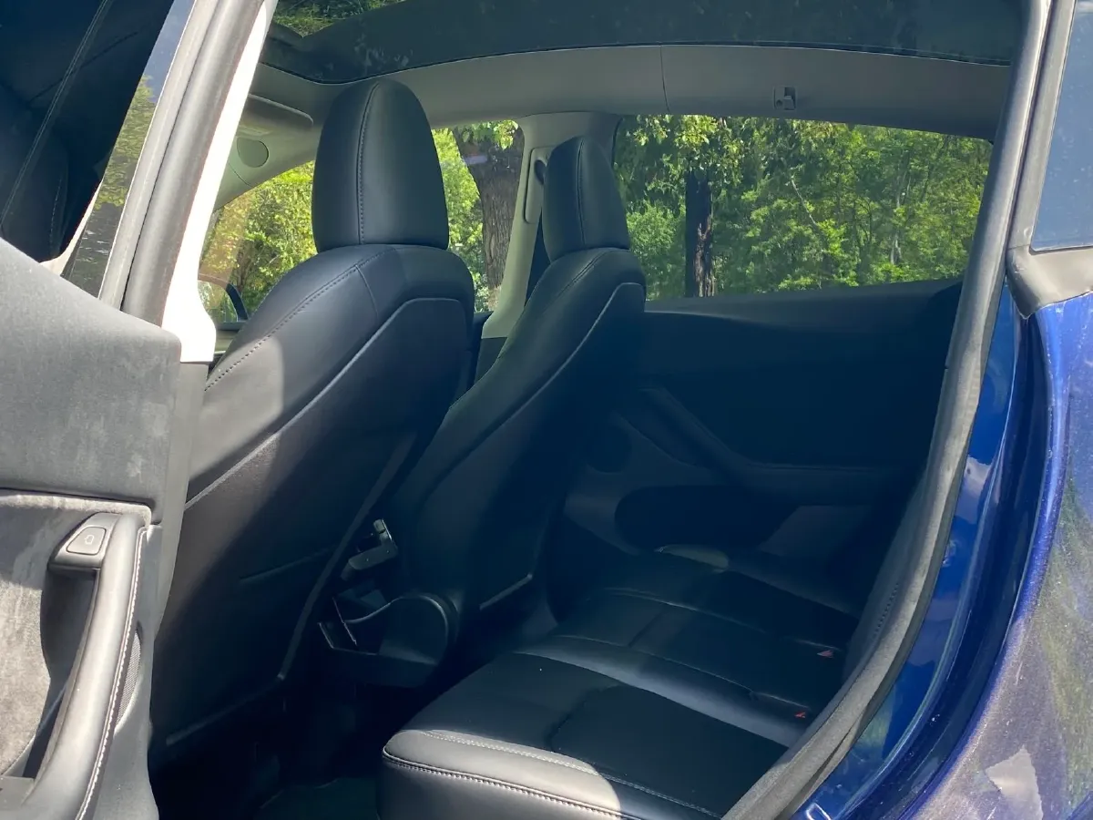 2022 Tesla Model Y BEV 60KWH,autocango,china used car exporter,china ev exporter,chinese used car exporter,chinese used ev exporter