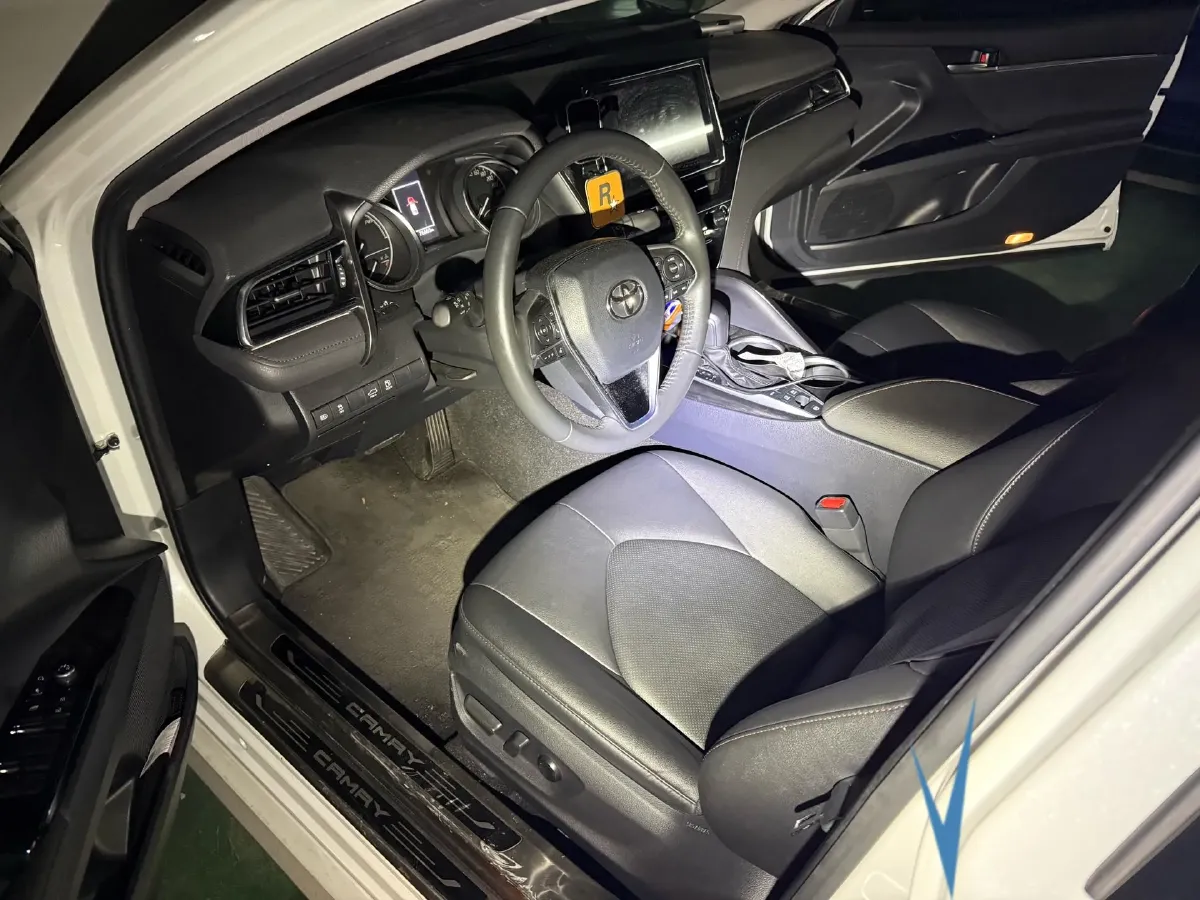 2021 Toyota Camry 2.5L 178HP L4 E-CVT Hybrid,autocango,china used car exporter,china ev exporter,chinese used car exporter,chinese used ev exporter