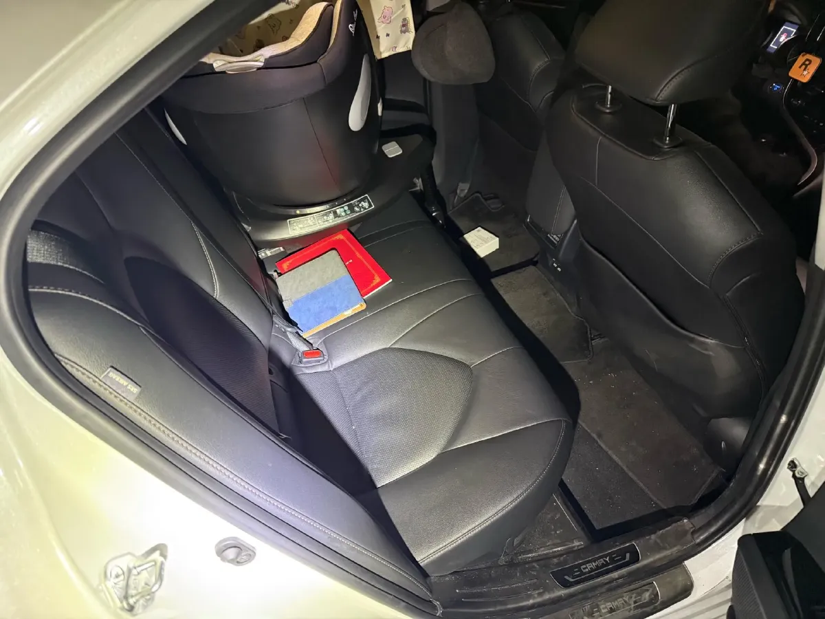 2021 Toyota Camry 2.5L 178HP L4 E-CVT Hybrid,autocango,china used car exporter,china ev exporter,chinese used car exporter,chinese used ev exporter