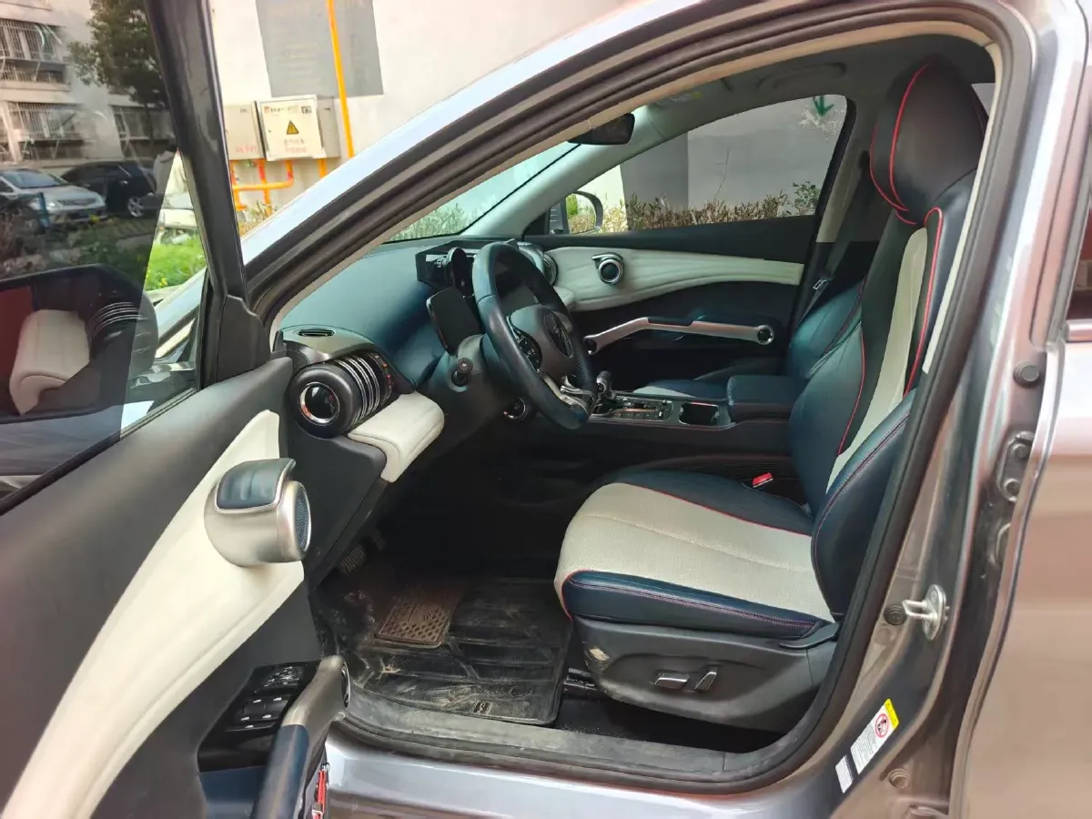 2022 Foton Grand General G7 2.0T 238HP L4 8AT,autocango,china used car exporter,china ev exporter,chinese used car exporter,chinese used ev exporter