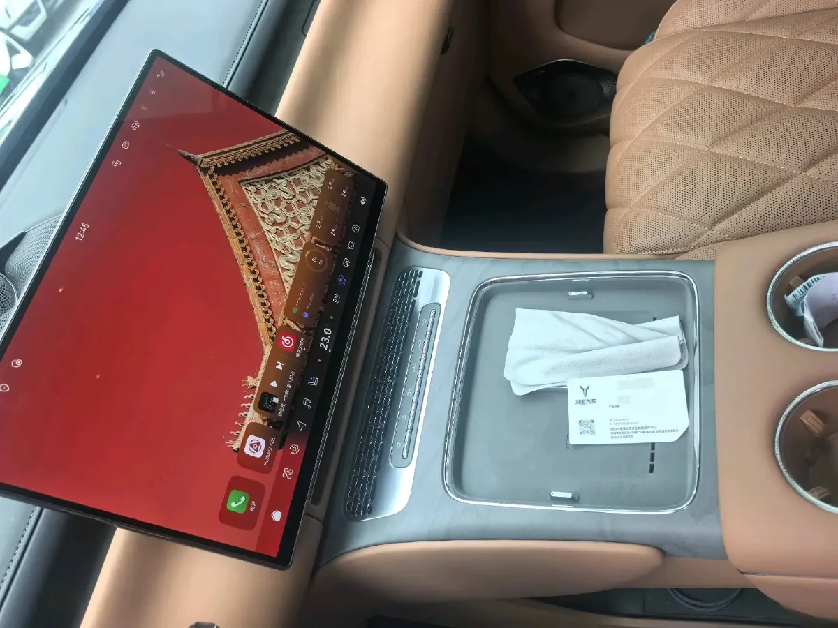 2026 Voyah 9L 1.5T 150HP L4 PHEV,autocango,china used car exporter,china ev exporter,chinese used car exporter,chinese used ev exporter