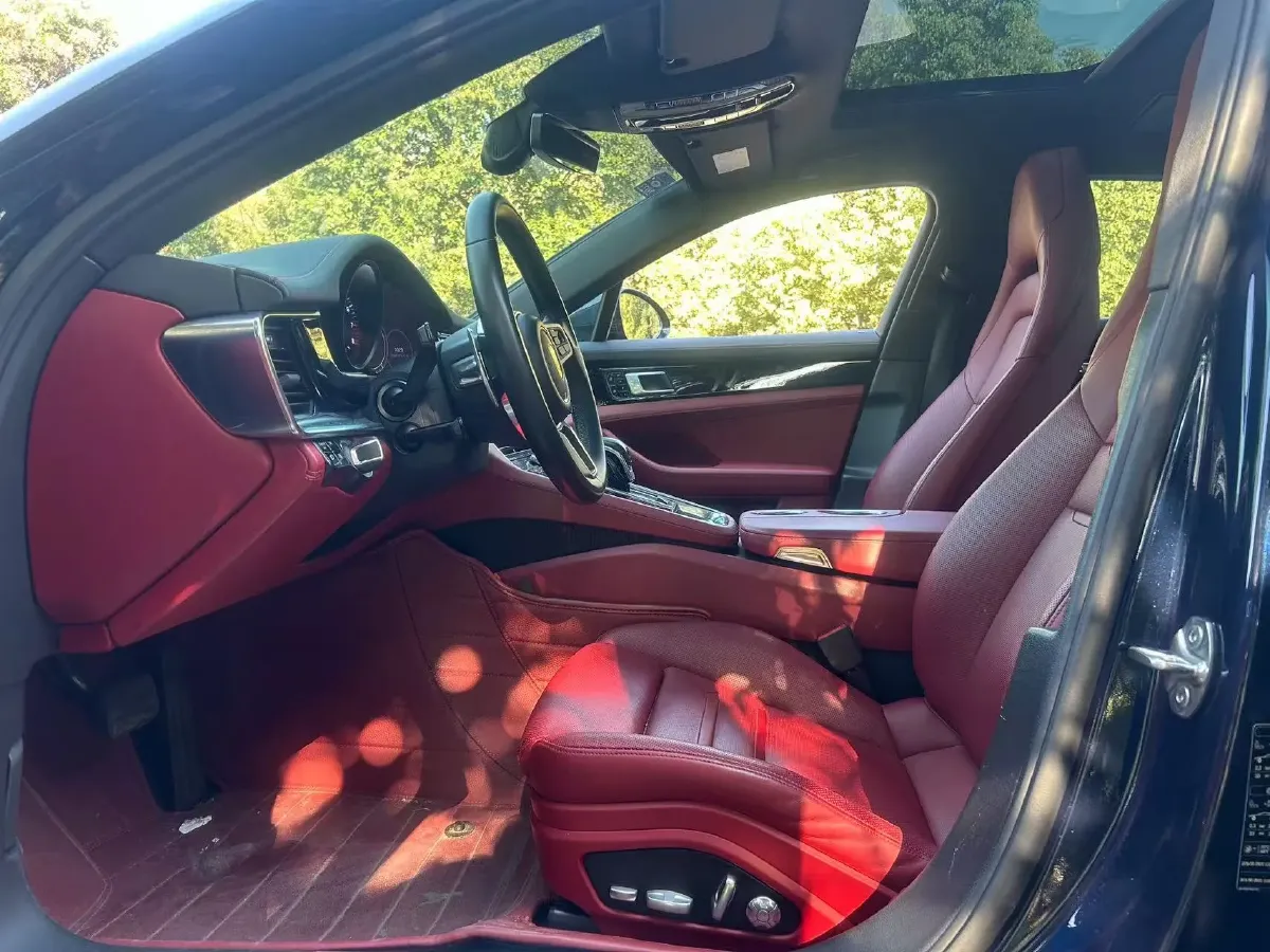 2019 Porsche Panamera 2.9T 330HP V6 8DCT,autocango,china used car exporter,china ev exporter,chinese used car exporter,chinese used ev exporter