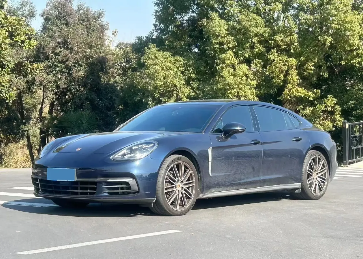 2019 Porsche Panamera 2.9T 330HP V6 8DCT,autocango,china used car exporter,china ev exporter,chinese used car exporter,chinese used ev exporter