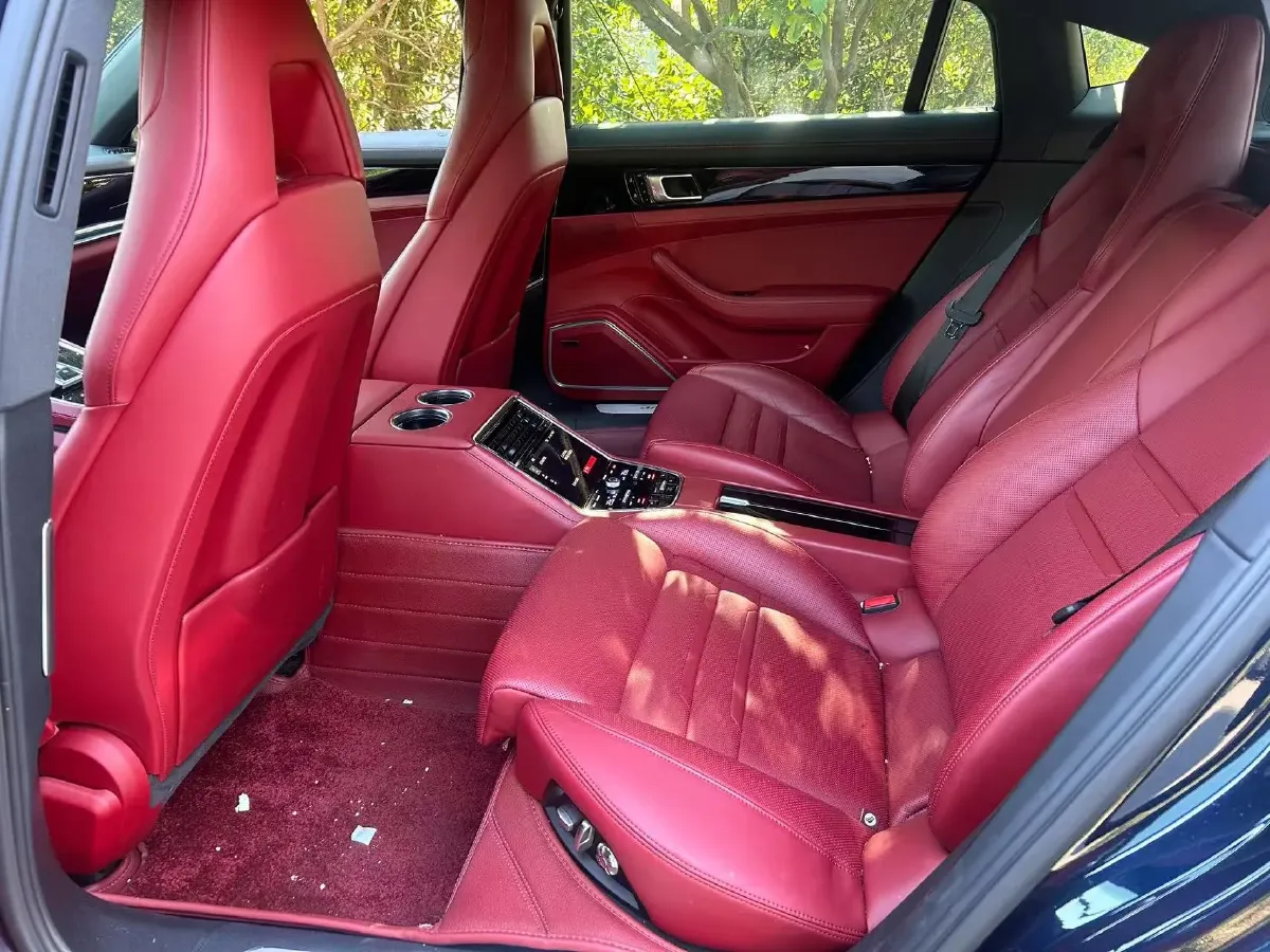 2019 Porsche Panamera 2.9T 330HP V6 8DCT,autocango,china used car exporter,china ev exporter,chinese used car exporter,chinese used ev exporter