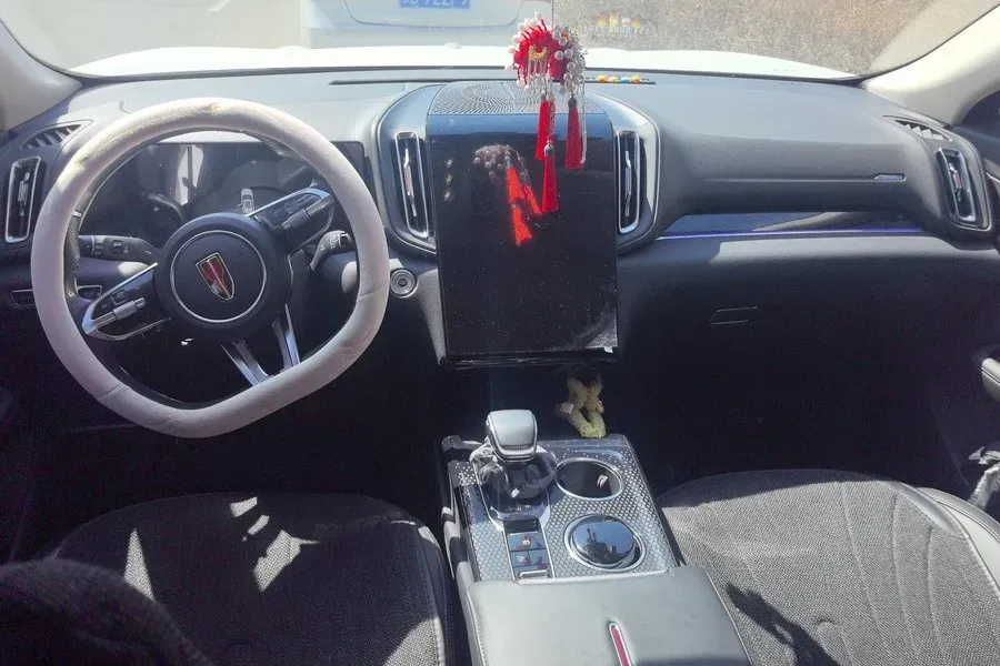 2024 HongQi HS3 1.5T 169HP L4 7DCT,autocango,china used car exporter,china ev exporter,chinese used car exporter,chinese used ev exporter