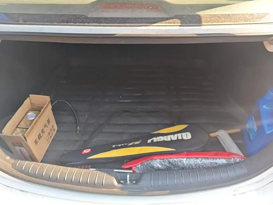 2016 Hyundai Verna 1.4L 100HP L4 6AT,autocango,china used car exporter,china ev exporter,chinese used car exporter,chinese used ev exporter