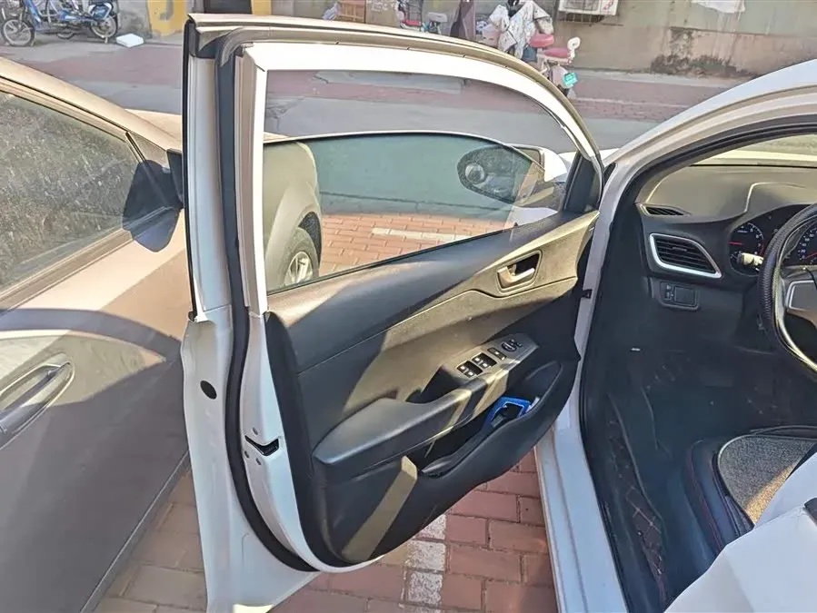 2016 Hyundai Verna 1.4L 100HP L4 6AT,autocango,china used car exporter,china ev exporter,chinese used car exporter,chinese used ev exporter