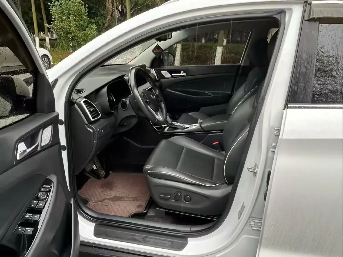 2019 Hyundai Tucson 1.6T 177HP L4 7DCT,autocango,china used car exporter,china ev exporter,chinese used car exporter,chinese used ev exporter