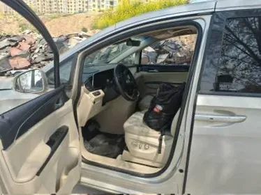 2023 Buick GL8 2.0T 237HP L4 9AT,autocango,china used car exporter,china ev exporter,chinese used car exporter,chinese used ev exporter