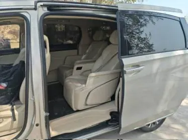 2023 Buick GL8 2.0T 237HP L4 9AT,autocango,china used car exporter,china ev exporter,chinese used car exporter,chinese used ev exporter