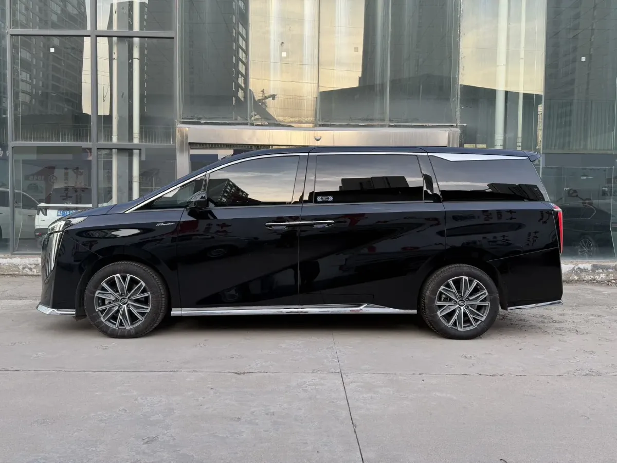 2024 GAC Trumpchi M8 2.0T 252HP L4 8AT,autocango,china used car exporter,china ev exporter,chinese used car exporter,chinese used ev exporter