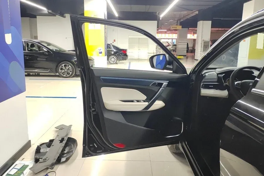 2022 Geely Azkarra 1.8T 184HP L4 7DCT,autocango,china used car exporter,china ev exporter,chinese used car exporter,chinese used ev exporter