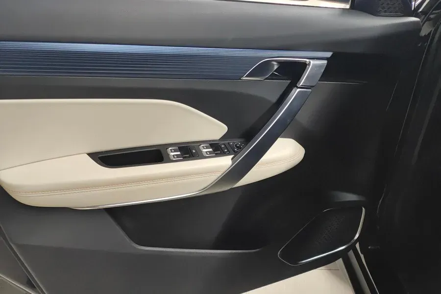 2022 Geely Azkarra 1.8T 184HP L4 7DCT,autocango,china used car exporter,china ev exporter,chinese used car exporter,chinese used ev exporter