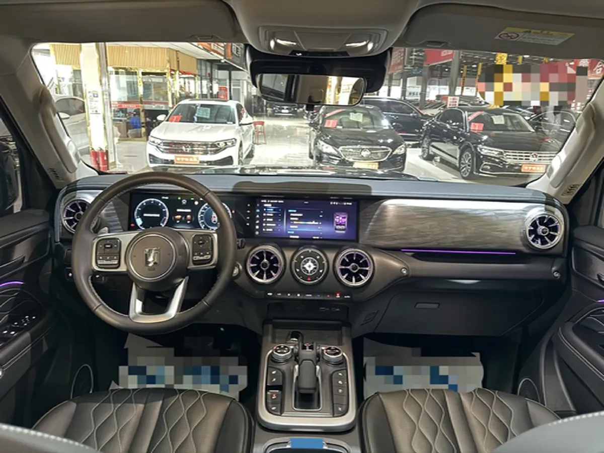 2024 Tank 300 2.0T 227HP L4 8AT,autocango,china used car exporter,china ev exporter,chinese used car exporter,chinese used ev exporter