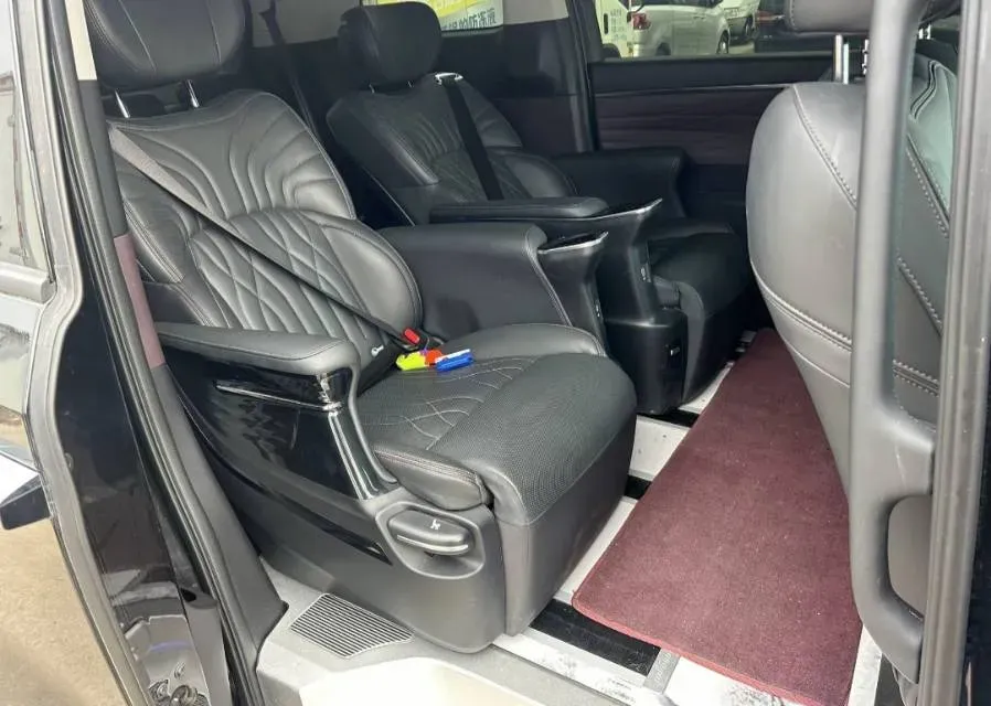 2024 GAC Trumpchi M8 2.0T 252HP L4 8AT,autocango,china used car exporter,china ev exporter,chinese used car exporter,chinese used ev exporter