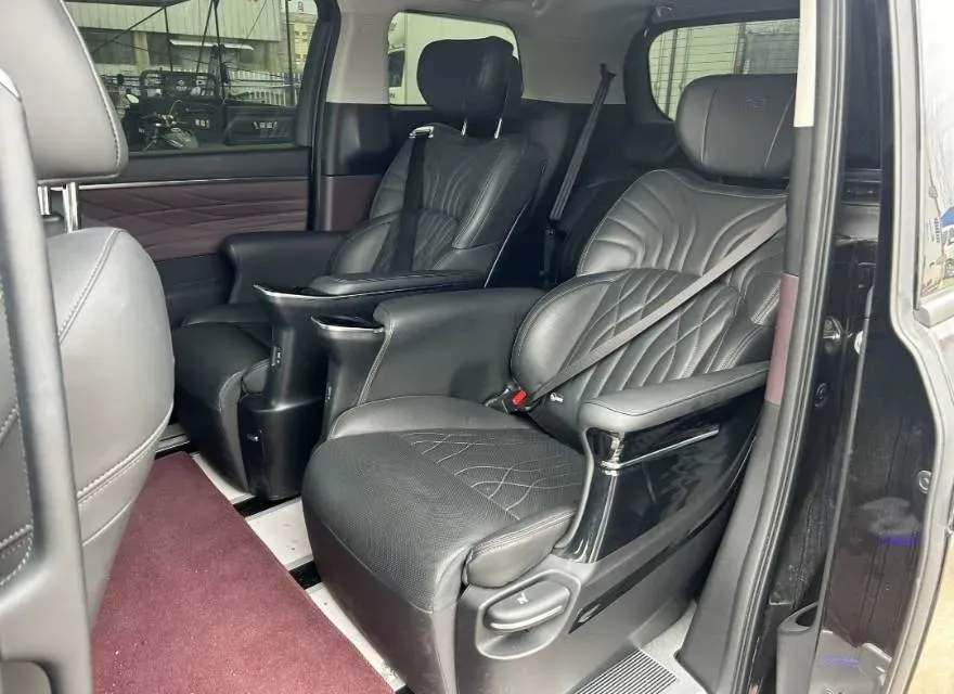 2024 GAC Trumpchi M8 2.0T 252HP L4 8AT,autocango,china used car exporter,china ev exporter,chinese used car exporter,chinese used ev exporter