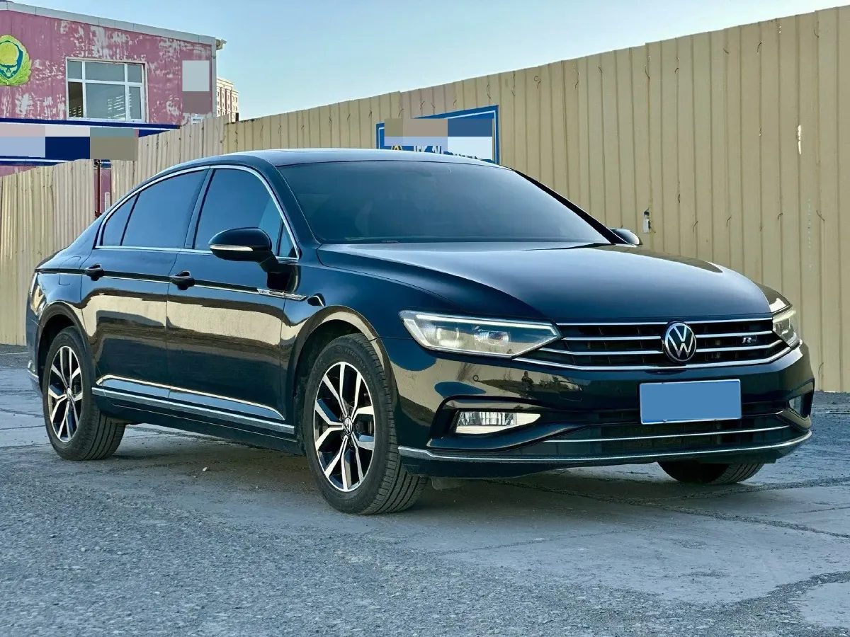 2020 Volkswagen Magotan 2.0T 186HP L4 7DCT,autocango,china used car exporter,china ev exporter,chinese used car exporter,chinese used ev exporter