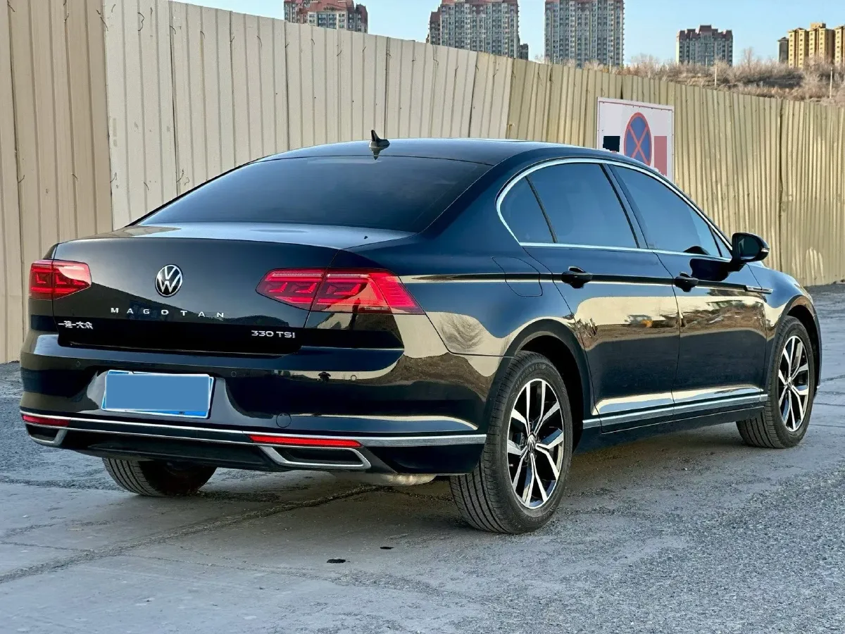 2020 Volkswagen Magotan 2.0T 186HP L4 7DCT,autocango,china used car exporter,china ev exporter,chinese used car exporter,chinese used ev exporter