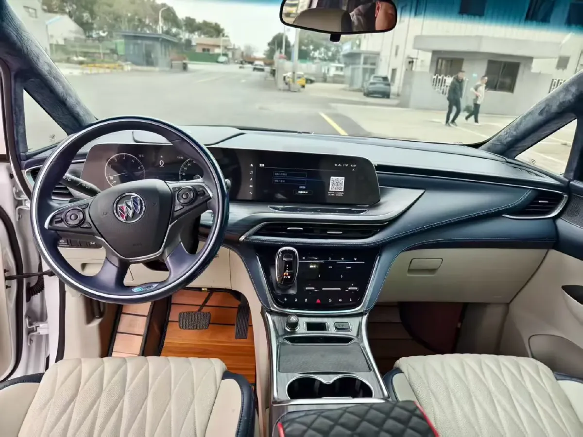 2021 Buick GL8 2.0T 237HP L4 9AT,autocango,china used car exporter,china ev exporter,chinese used car exporter,chinese used ev exporter