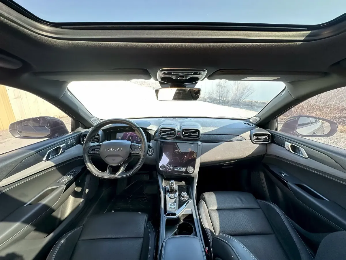 2022 LYNK&CO 03 2.0T 190HP L4 7DCT,autocango,china used car exporter,china ev exporter,chinese used car exporter,chinese used ev exporter