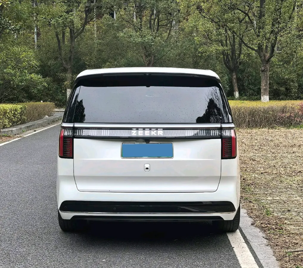 2024 Zeekr 009 BEV 108KWH,autocango,china used car exporter,china ev exporter,chinese used car exporter,chinese used ev exporter