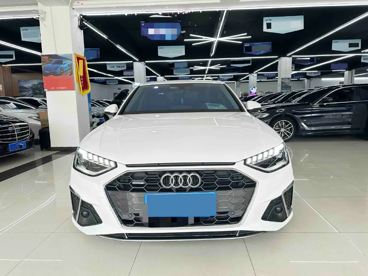 2020 Audi A4L 2.0T 190HP L4 7DCT,autocango,china used car exporter,china ev exporter,chinese used car exporter,chinese used ev exporter