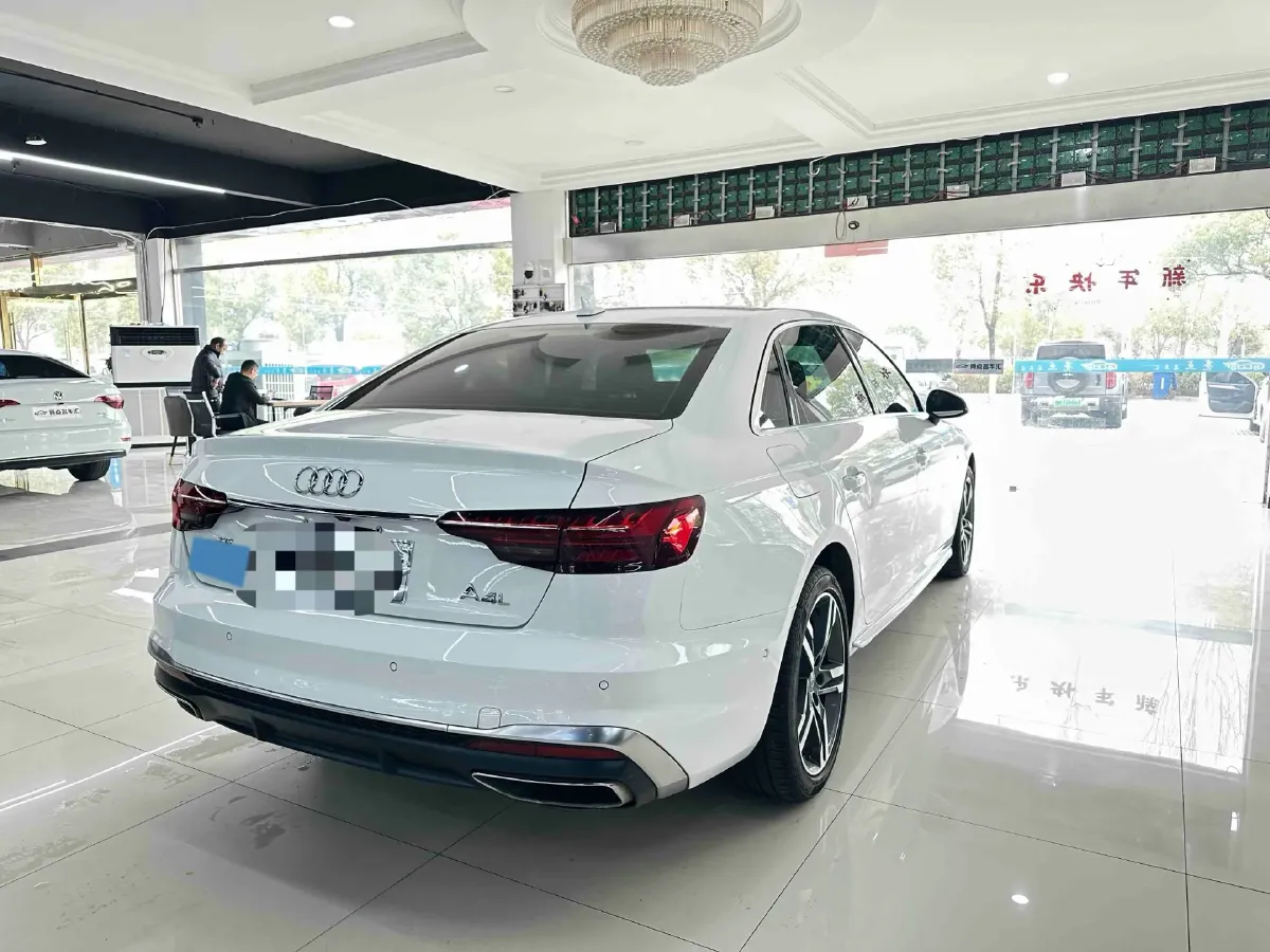 2020 Audi A4L 2.0T 190HP L4 7DCT,autocango,china used car exporter,china ev exporter,chinese used car exporter,chinese used ev exporter