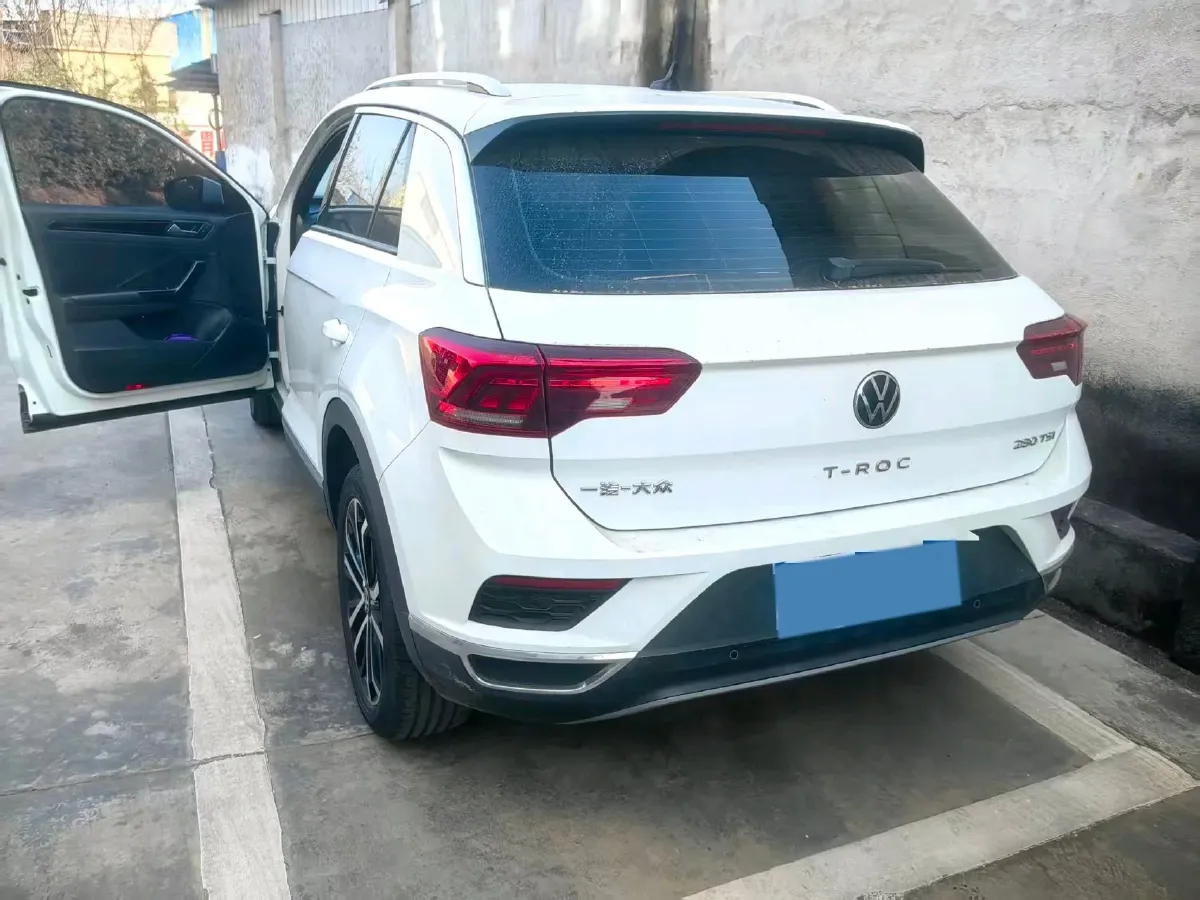 2021 Volkswagen T-Roc 1.4T 150HP L4 7DCT,autocango,china used car exporter,china ev exporter,chinese used car exporter,chinese used ev exporter