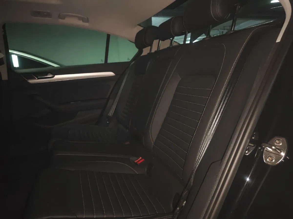 2023 Volkswagen Magotan 1.4T 150HP L4 7DCT,autocango,china used car exporter,china ev exporter,chinese used car exporter,chinese used ev exporter