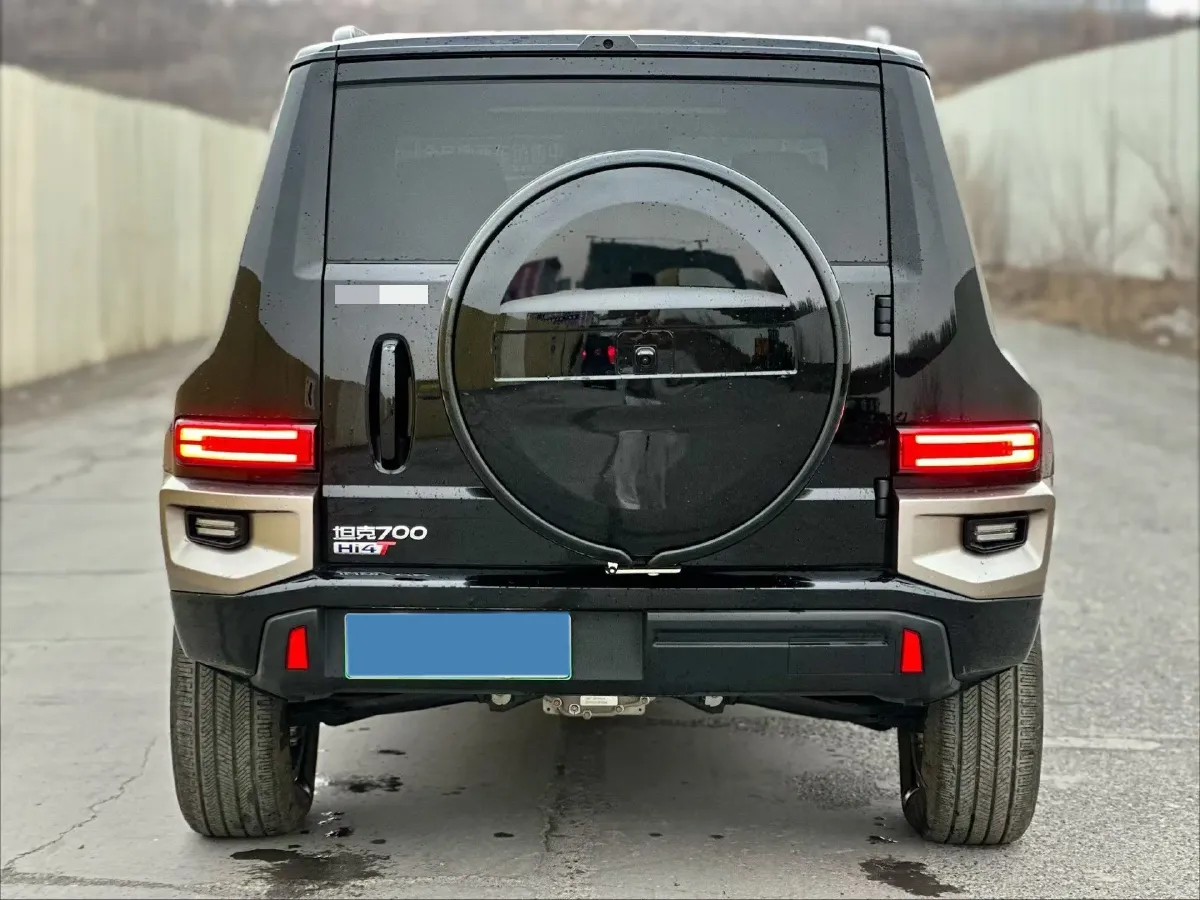 2024 Tank 700 3.0T 360HP V6 9AT PHEV 37.1KWH,autocango,china used car exporter,china ev exporter,chinese used car exporter,chinese used ev exporter