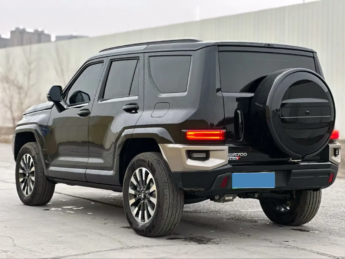 2024 Tank 700 3.0T 360HP V6 9AT PHEV 37.1KWH,autocango,china used car exporter,china ev exporter,chinese used car exporter,chinese used ev exporter