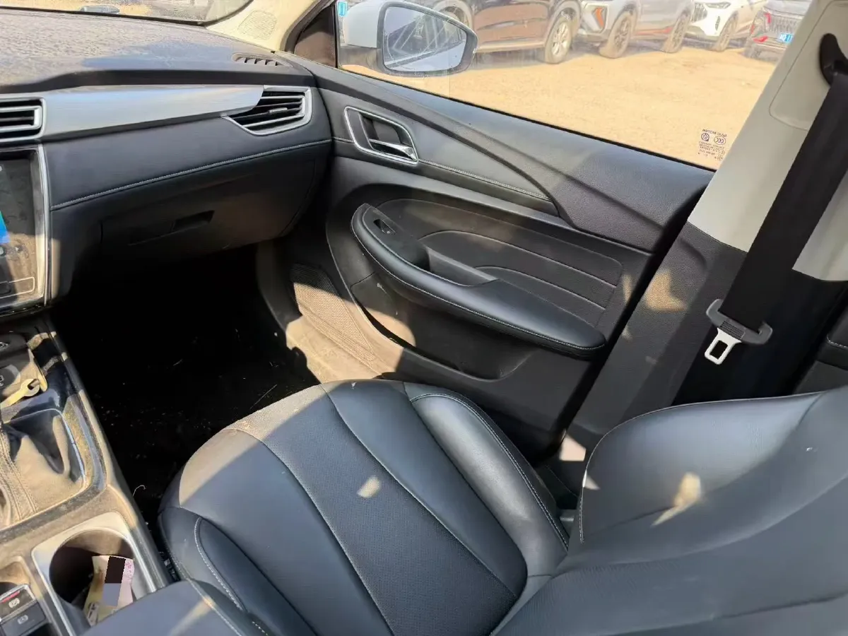 2019 Roewe i5 1.5L 120HP L4 CVT,autocango,china used car exporter,china ev exporter,chinese used car exporter,chinese used ev exporter