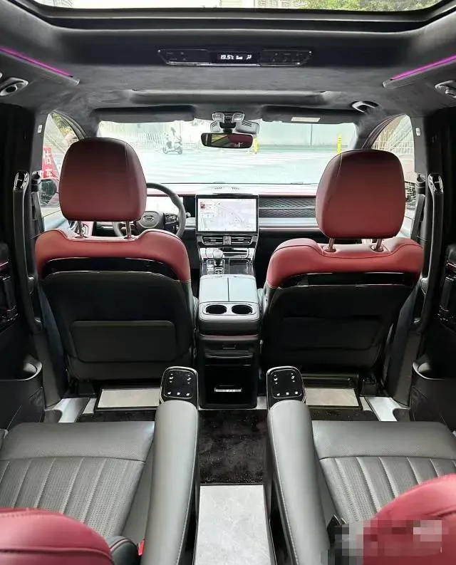 2024 GAC Trumpchi M8 2.0T 252HP L4 8AT,autocango,china used car exporter,china ev exporter,chinese used car exporter,chinese used ev exporter