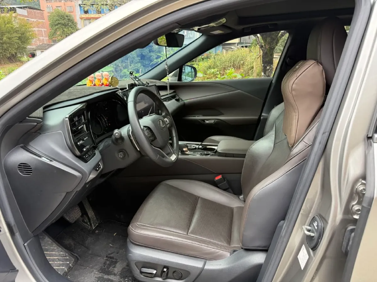 2023 Lexus RX 2.5L 189HP L4 E-CVT Hybrid,autocango,china used car exporter,china ev exporter,chinese used car exporter,chinese used ev exporter