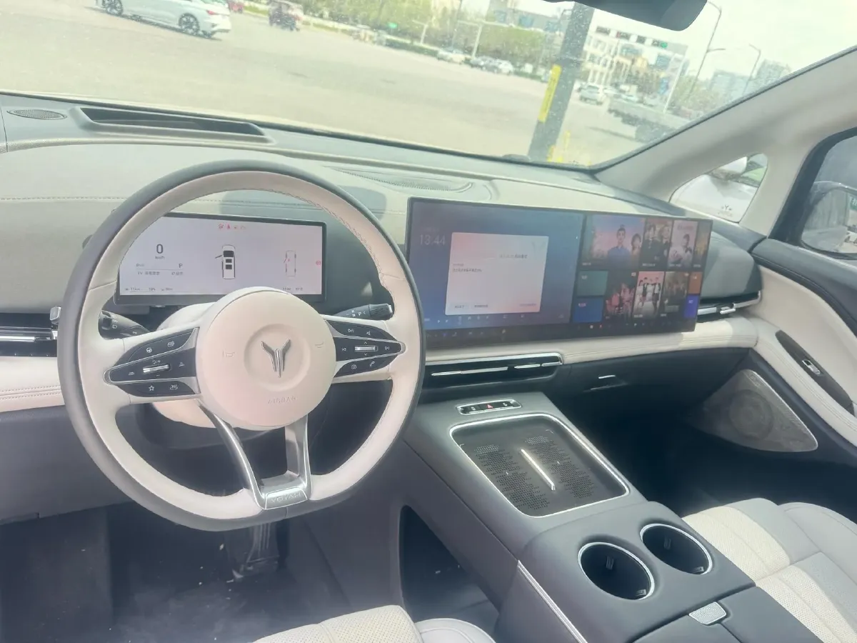 2024 Voyah FREE 1.5T 150HP L4 REEV 39.2KWH,autocango,china used car exporter,china ev exporter,chinese used car exporter,chinese used ev exporter