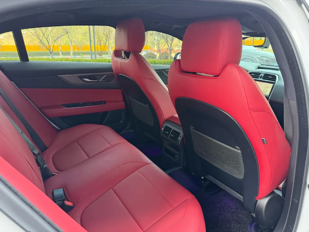 2024 Jaguar XEL 2.0T 250HP L4 8AT,autocango,china used car exporter,china ev exporter,chinese used car exporter,chinese used ev exporter