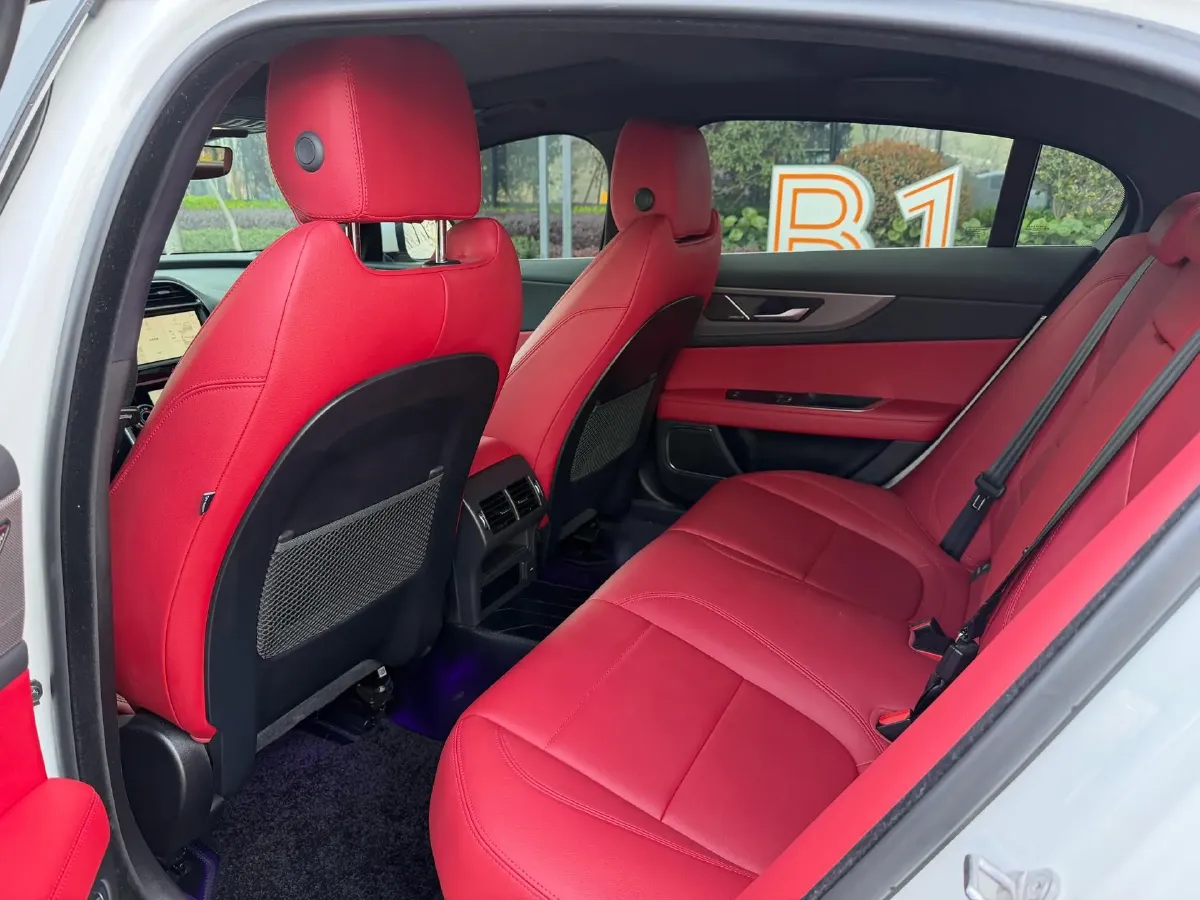 2024 Jaguar XEL 2.0T 250HP L4 8AT,autocango,china used car exporter,china ev exporter,chinese used car exporter,chinese used ev exporter