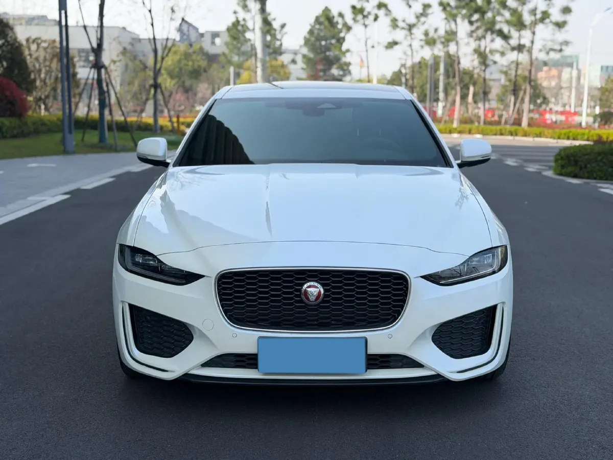 2024 Jaguar XEL 2.0T 250HP L4 8AT,autocango,china used car exporter,china ev exporter,chinese used car exporter,chinese used ev exporter