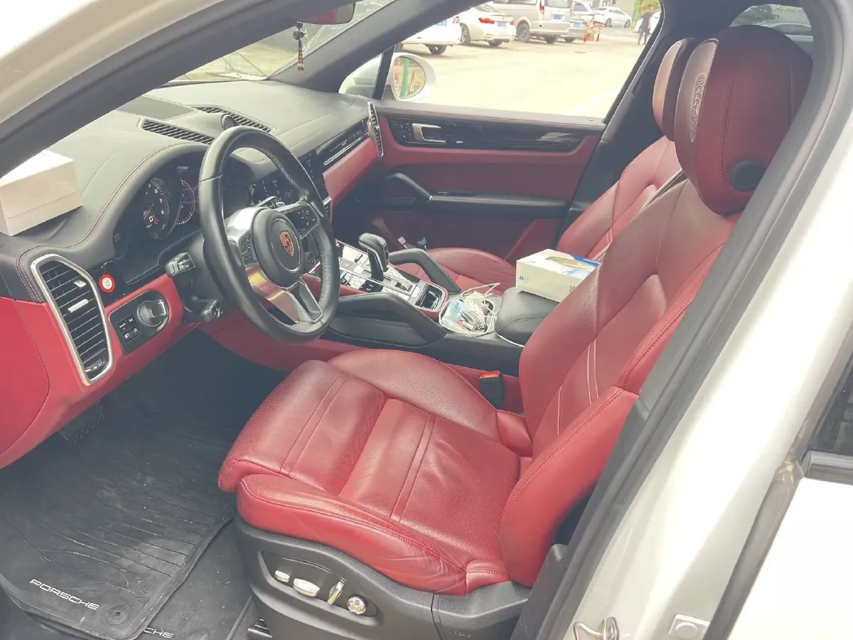 2019 Porsche Cayenne 2.0T 252HP L4 8AT PHEV 14.1KWH,autocango,china used car exporter,china ev exporter,chinese used car exporter,chinese used ev exporter