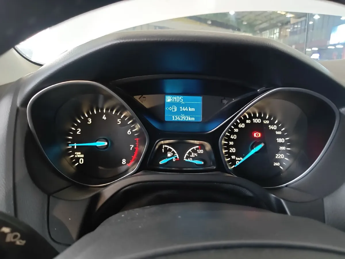 2017 Ford Focus 1.6L 125HP L4 6DCT,autocango,china used car exporter,china ev exporter,chinese used car exporter,chinese used ev exporter