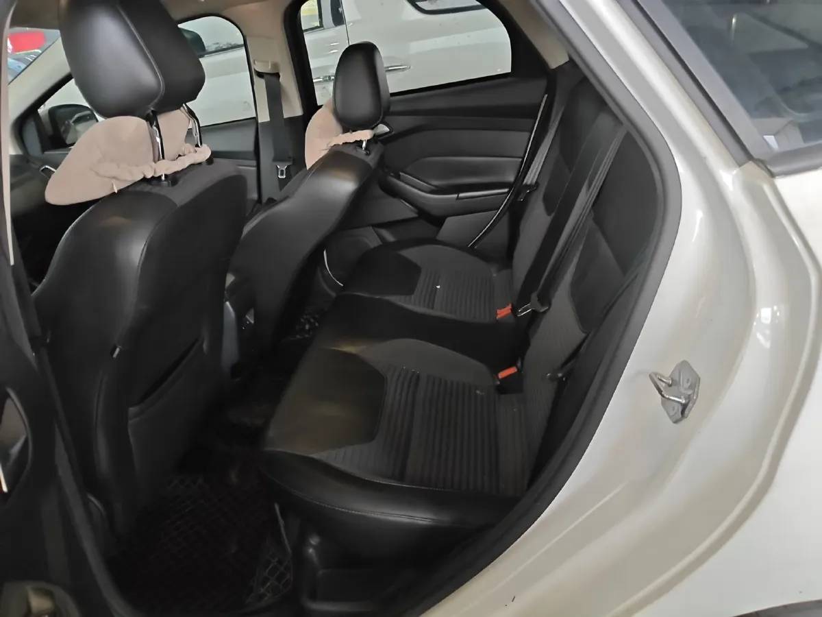 2017 Ford Focus 1.6L 125HP L4 6DCT,autocango,china used car exporter,china ev exporter,chinese used car exporter,chinese used ev exporter