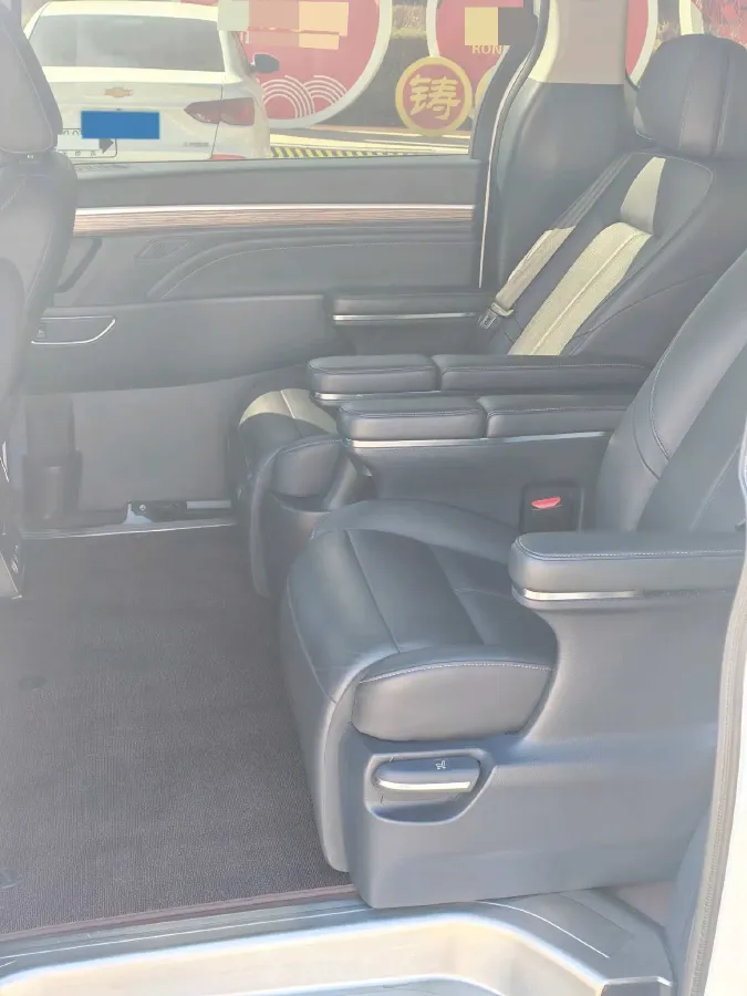 2021 GAC Trumpchi M8 2.0T 252HP L4 8AT,autocango,china used car exporter,china ev exporter,chinese used car exporter,chinese used ev exporter