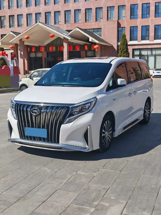 2021 GAC Trumpchi M8 2.0T 252HP L4 8AT,autocango,china used car exporter,china ev exporter,chinese used car exporter,chinese used ev exporter