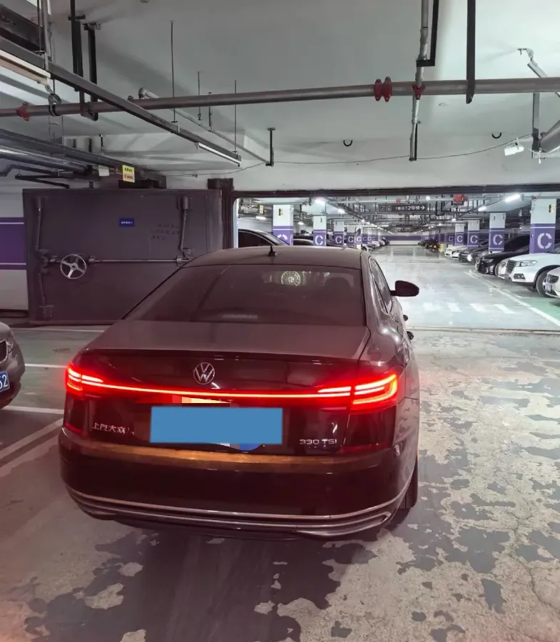 2022 Xpeng P7 BEV 60.2KWH,autocango,china used car exporter,china ev exporter,chinese used car exporter,chinese used ev exporter