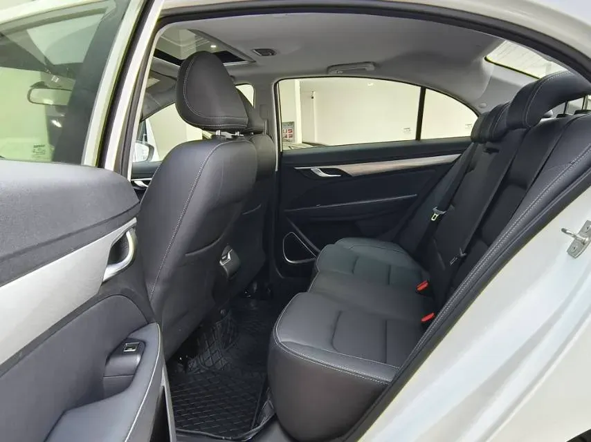 2020 Geely Emgrand 1.5L 109HP L4 CVT,autocango,china used car exporter,china ev exporter,chinese used car exporter,chinese used ev exporter