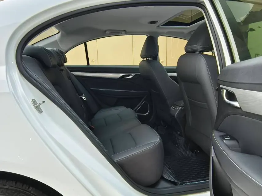 2020 Geely Emgrand 1.5L 109HP L4 CVT,autocango,china used car exporter,china ev exporter,chinese used car exporter,chinese used ev exporter