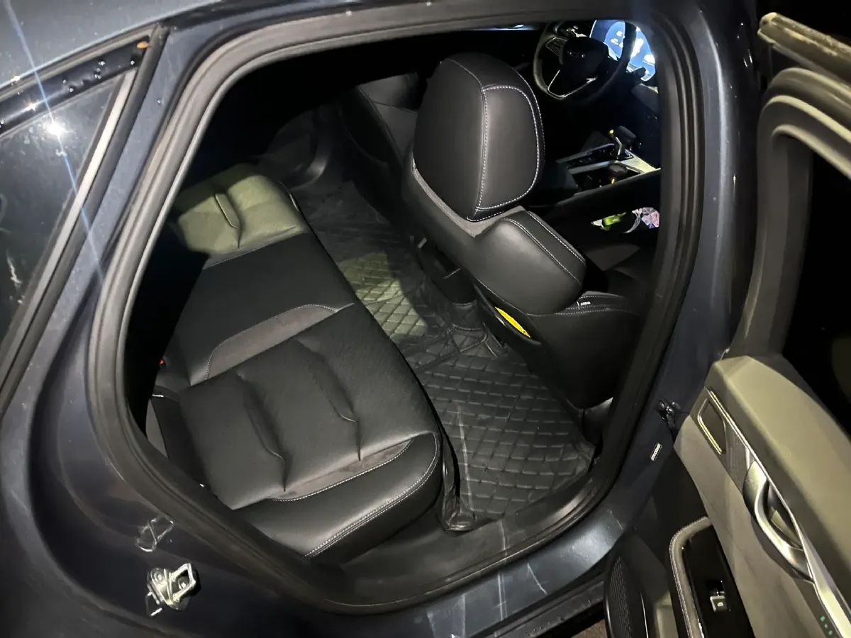 2024 Geely Preface 2.0T 190HP L4 7DCT,autocango,china used car exporter,china ev exporter,chinese used car exporter,chinese used ev exporter