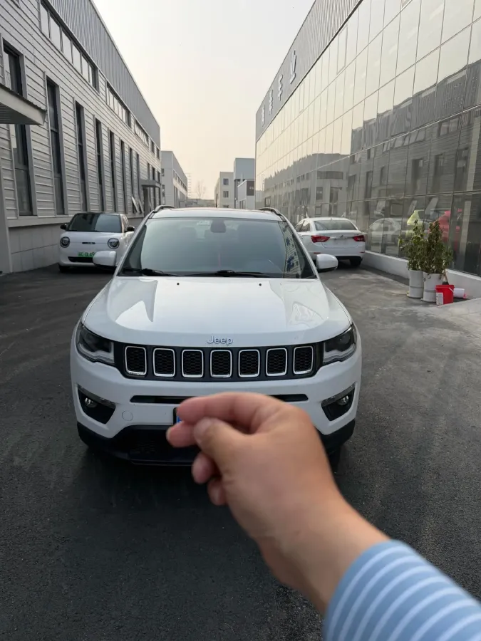 2020 Jeep Compass 1.3T 173HP L4 7DCT,autocango,china used car exporter,china ev exporter,chinese used car exporter,chinese used ev exporter